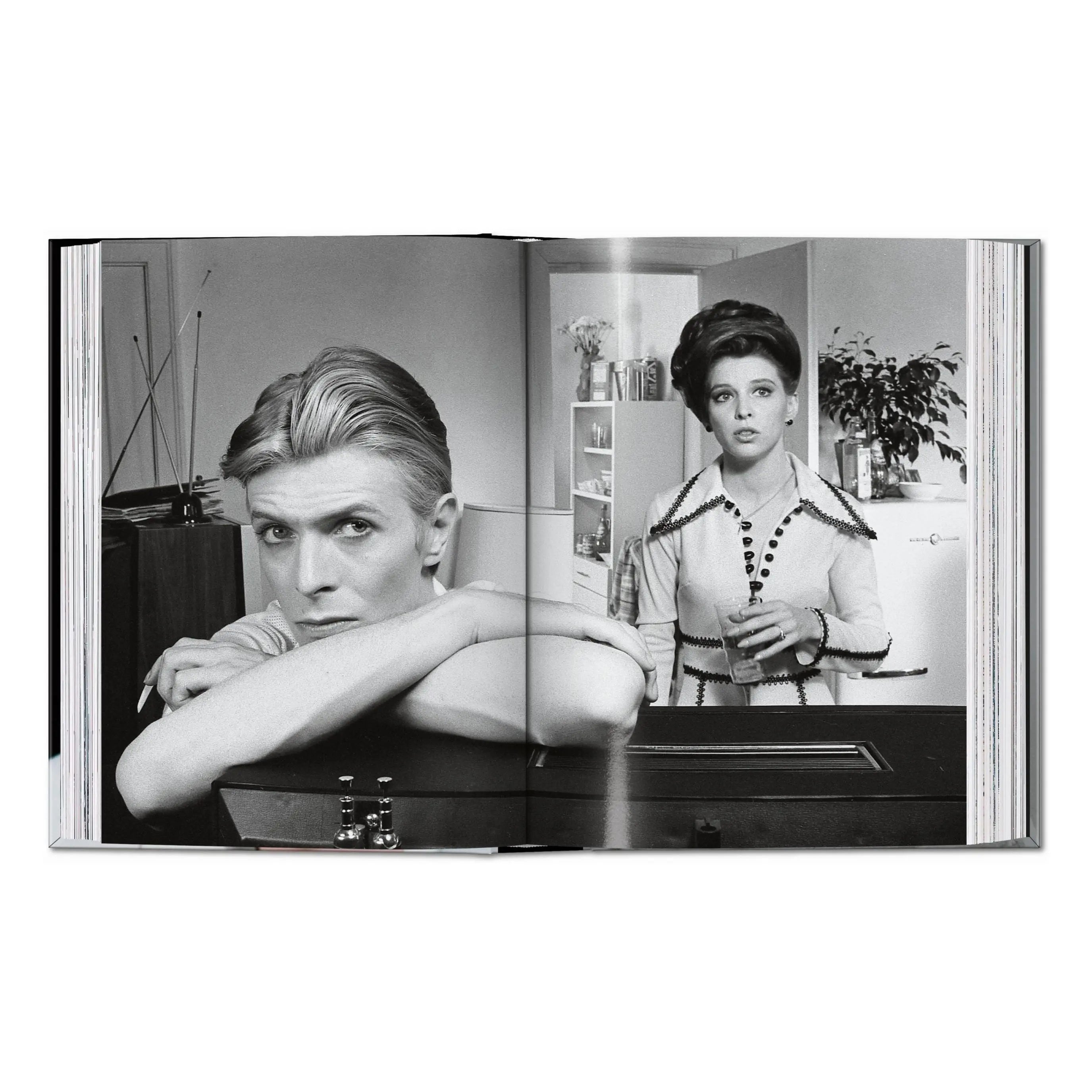 David Bowie. the Man Who Fell to Earth. 40th Ed – Plastic Books